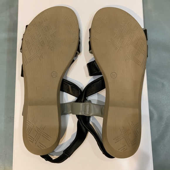 Enjoiya Italian Leather Sandals BRAND NEW - Picture 4 of 5